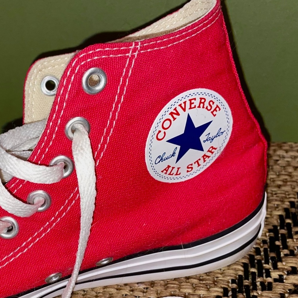 Size 8 Cherry Red High Top Converse - Picture 3 of 4